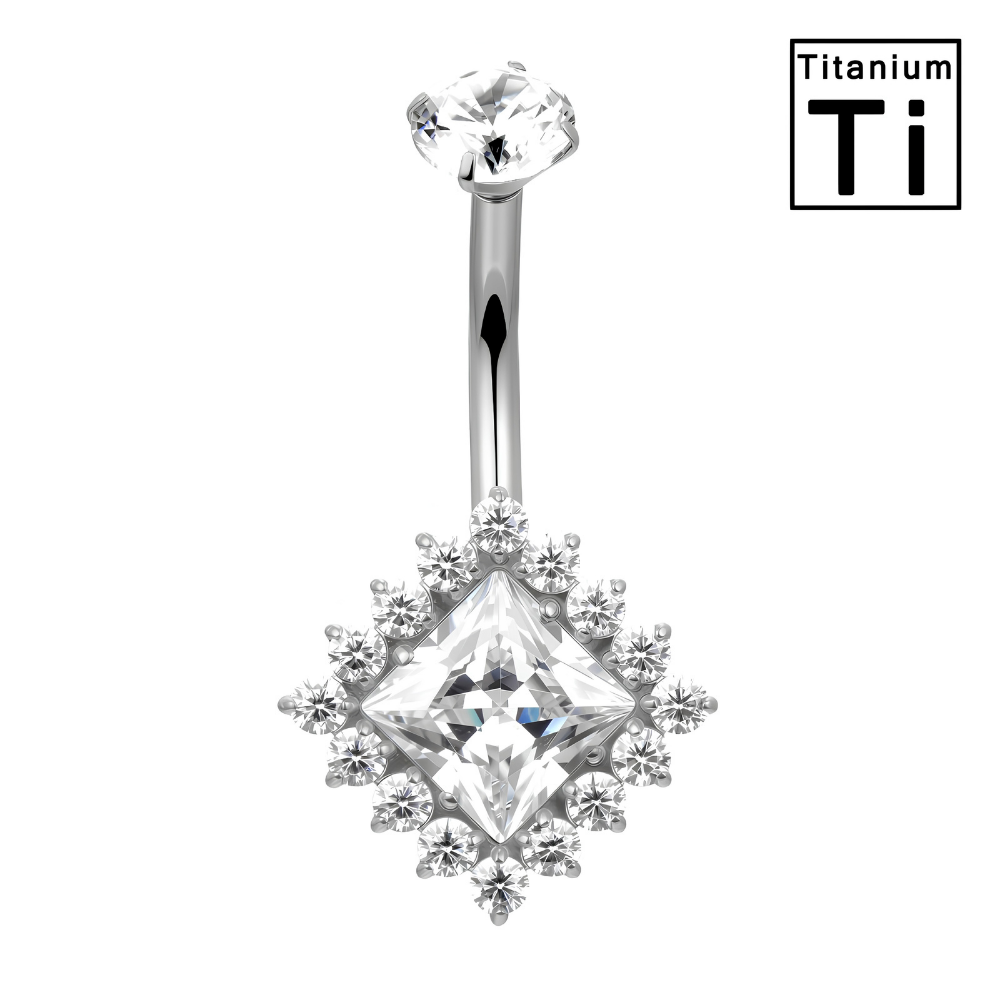 Bauchnabelpiercing-Banane-Titan-Aurora-Queen-5