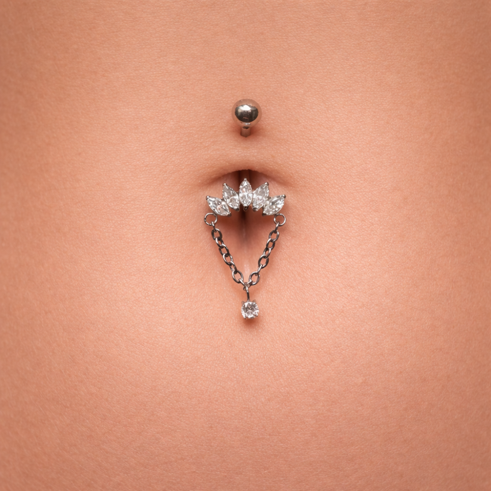 Bauchnabelpiercing-Banane-Titan-Celeste-2