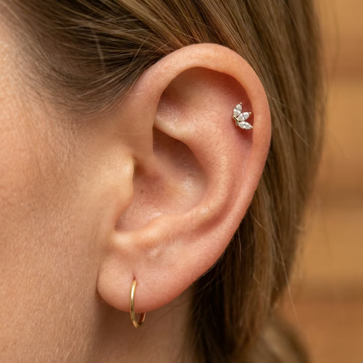 Labret-Piercing-Lotus-Shine-2