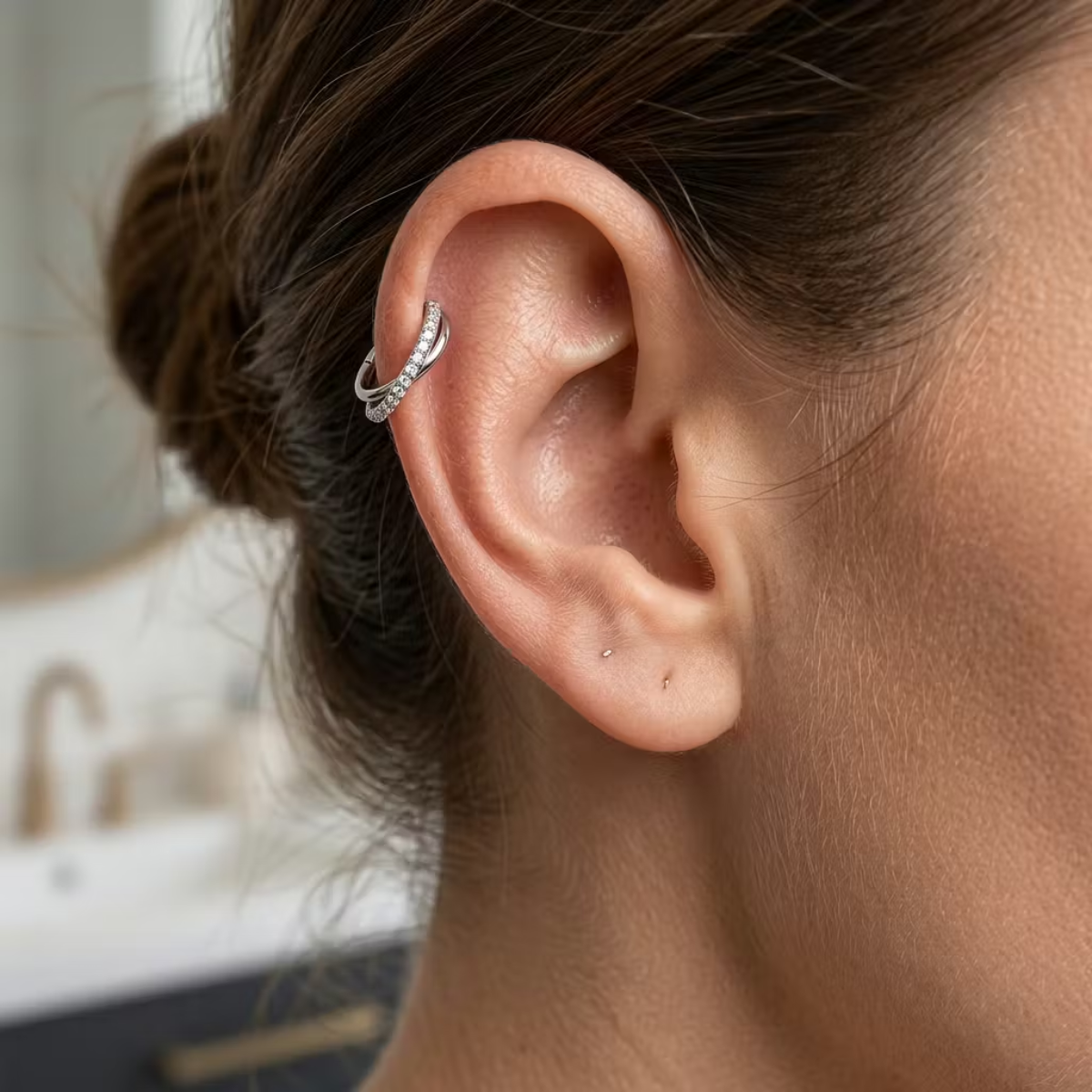 Segmentring-Clicker-Piercing-Crystal-Line-3