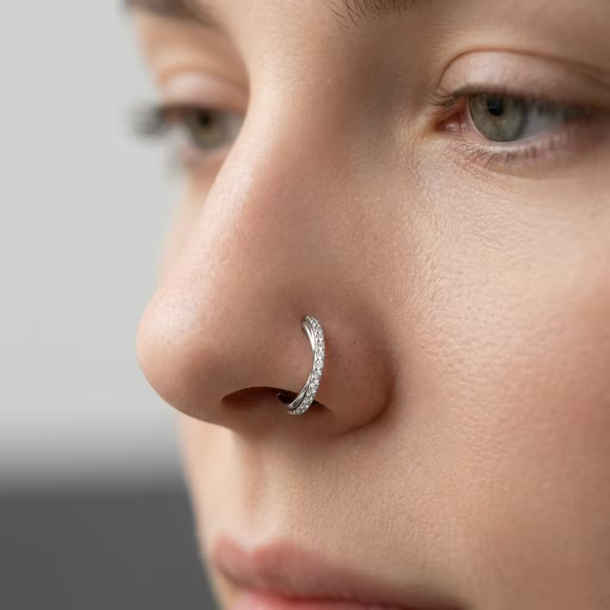 Segmentring-Clicker-Piercing-Crystal-Line-5