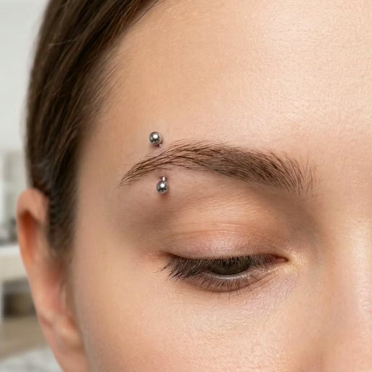 Titan-Bananen-Augenbrauen-Piercing-Classic-7
