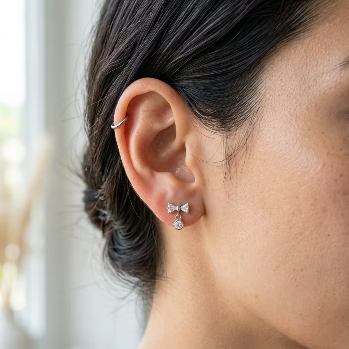 Titan-Labret-Piercing-Crystal-Bow-Drop-2