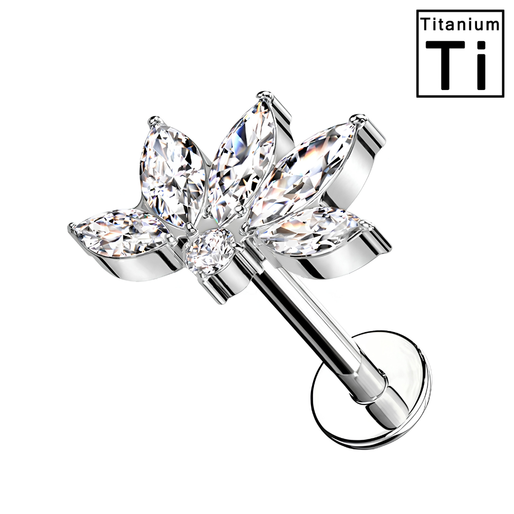 Titan-Labret-Piercing-Lotus-Shine-5