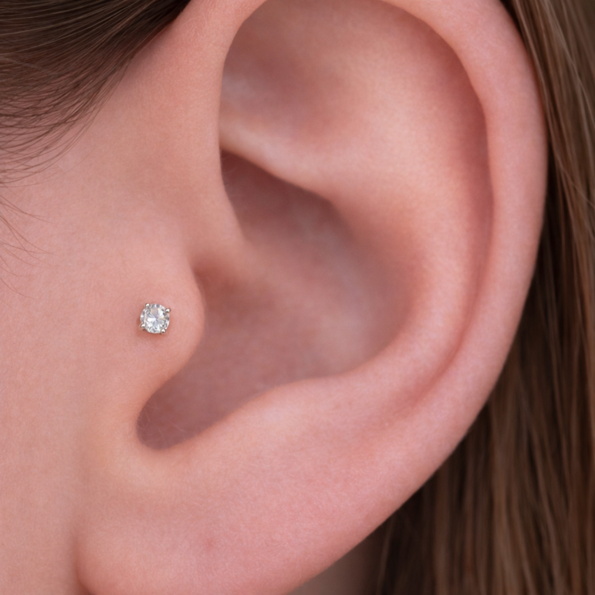 Titan-Labret-Piercing-Zirkonia-2