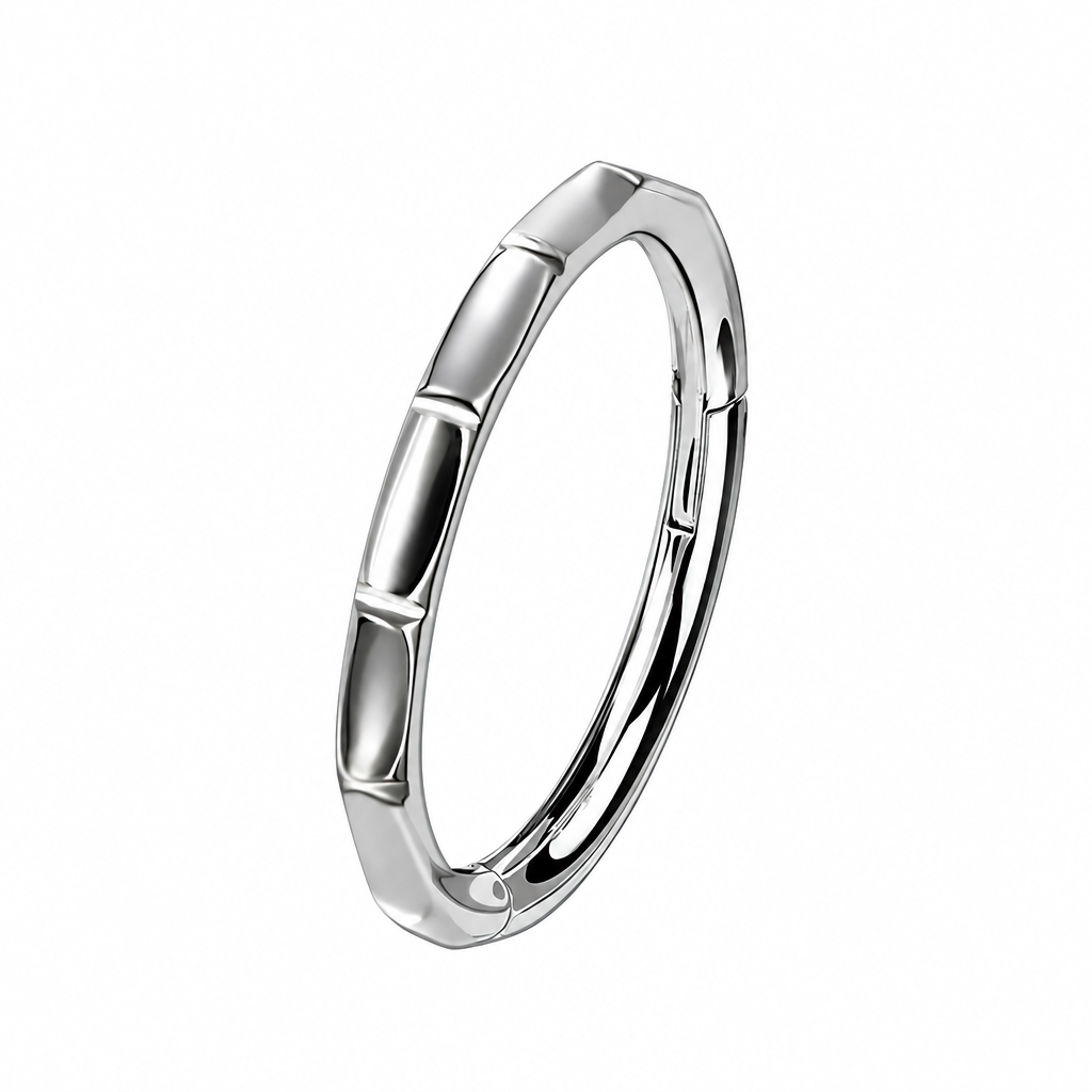 Titan-Segmentring-Clicker-Piercing-Edge-1