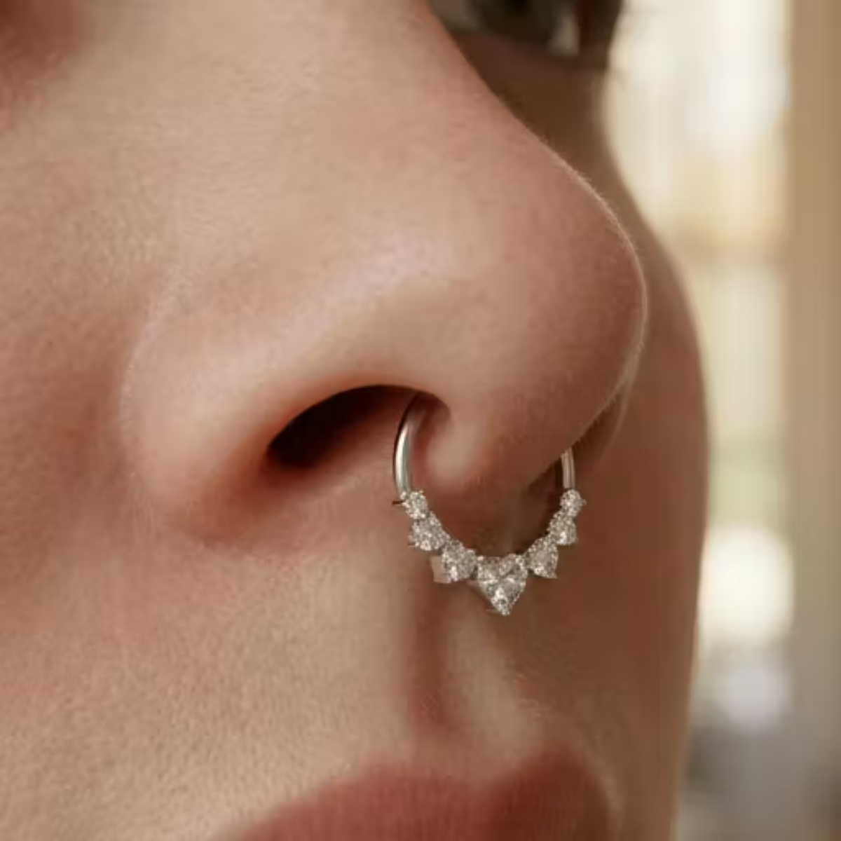 Titan-Segmentring-Clicker-Piercing-Hearts-2