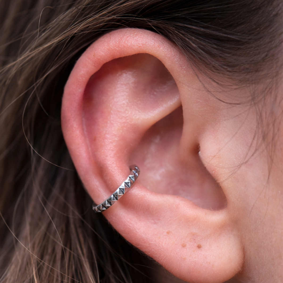 Titan-Segmentring-Clicker-Piercing-Prisma-2.3