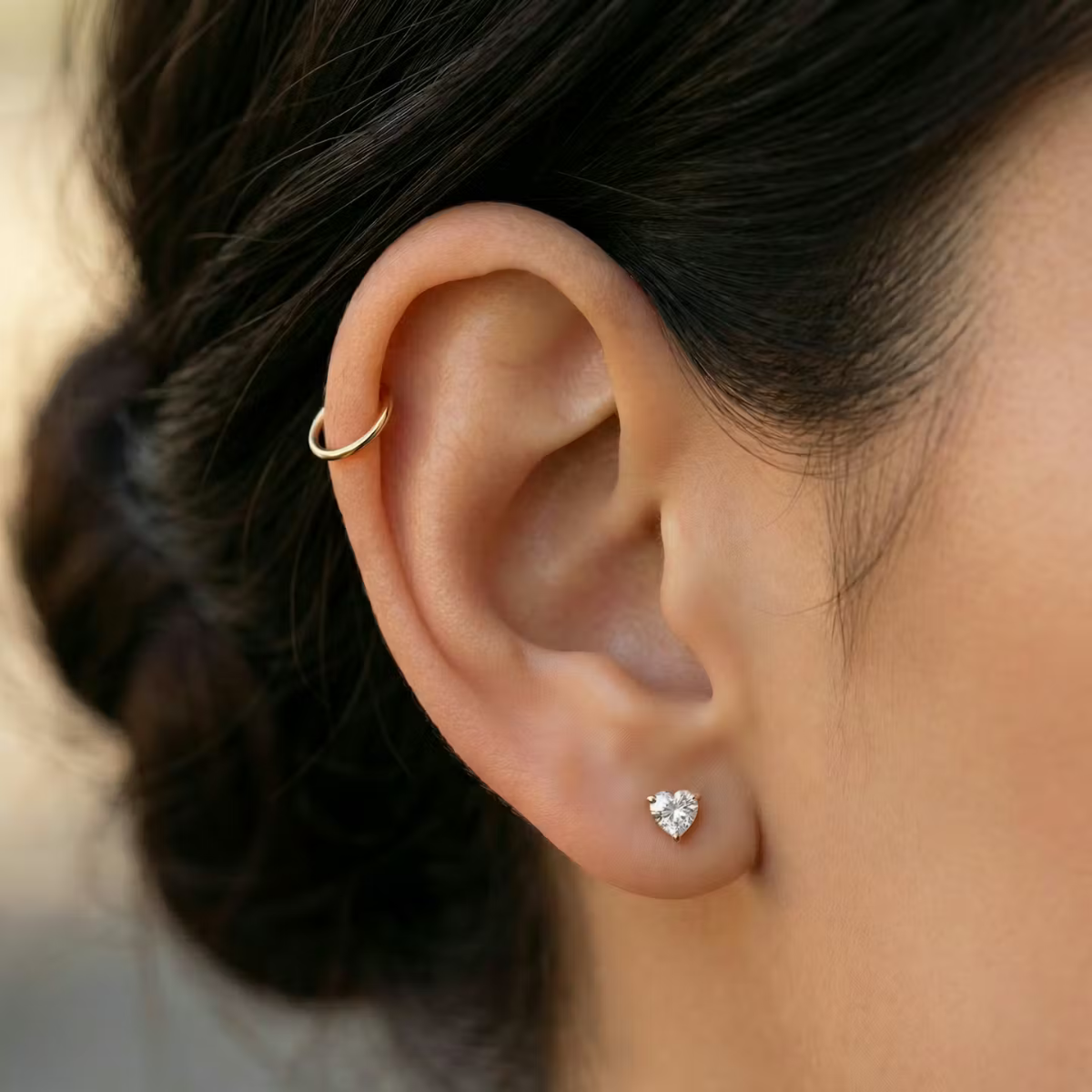 labret-Ohr-piercing-Amora-push-in-2.2