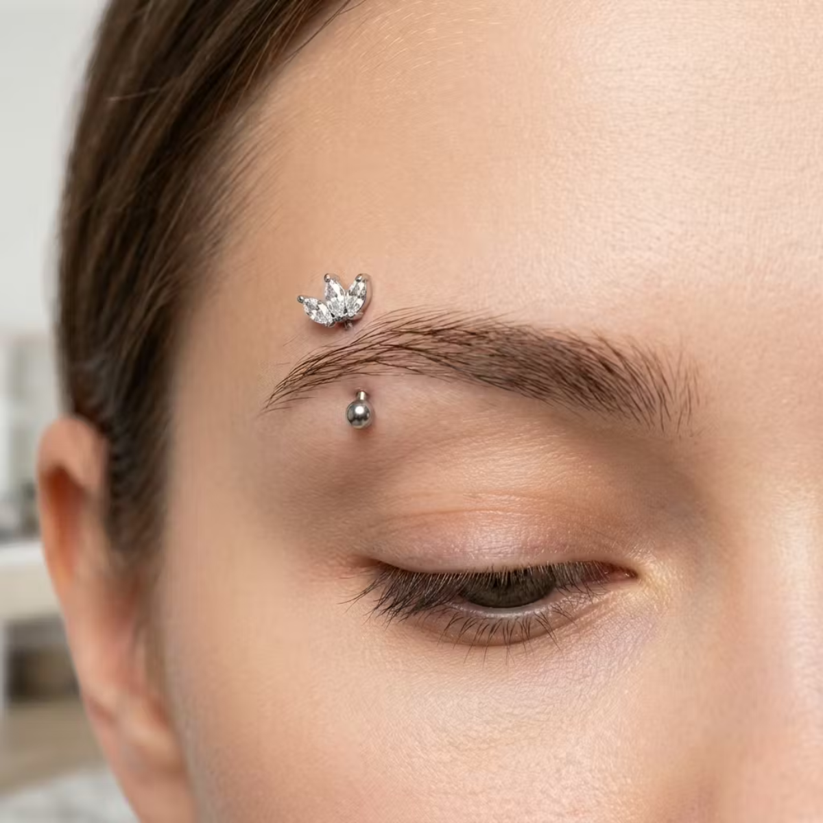 Bananen-piercing-Augenbrauen-soft-bloom-4