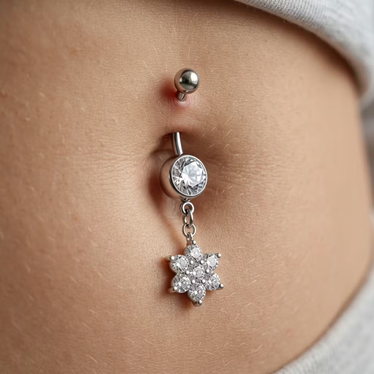 Bauchnabelpiercing-Banane-Blumenanhaenger-4