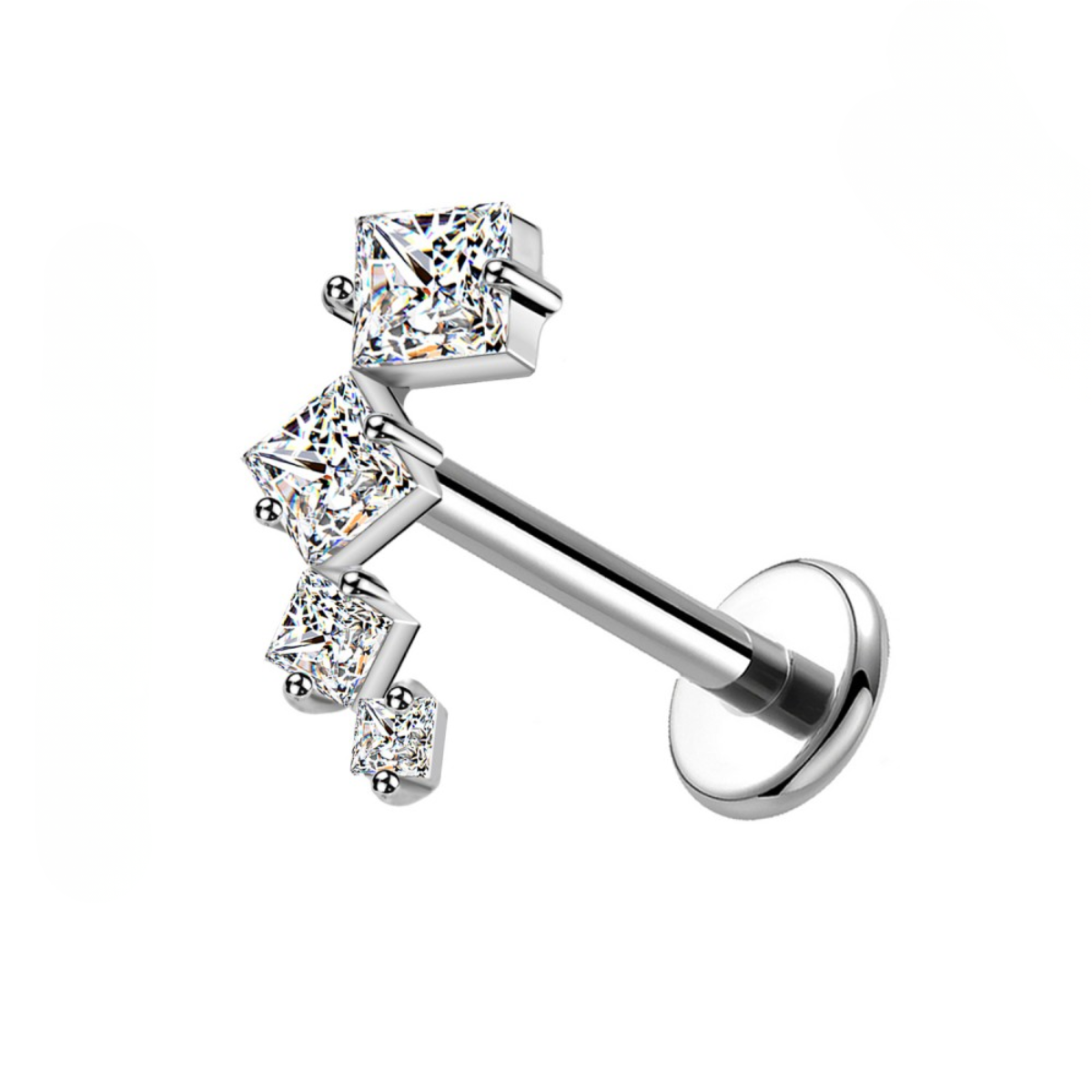 Labret-Piercing-Serelia