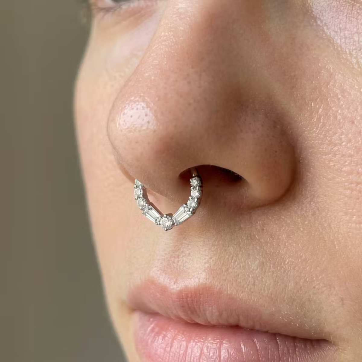 Segmentring-Clicker-Piercing-celeste-frame-4