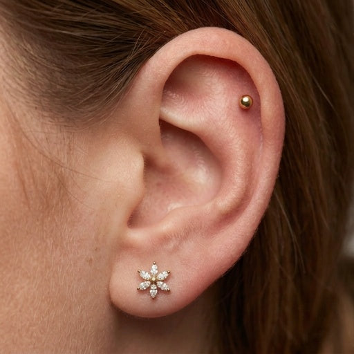 Titan-Labret-Piercing-Crystal-Flower-1.2