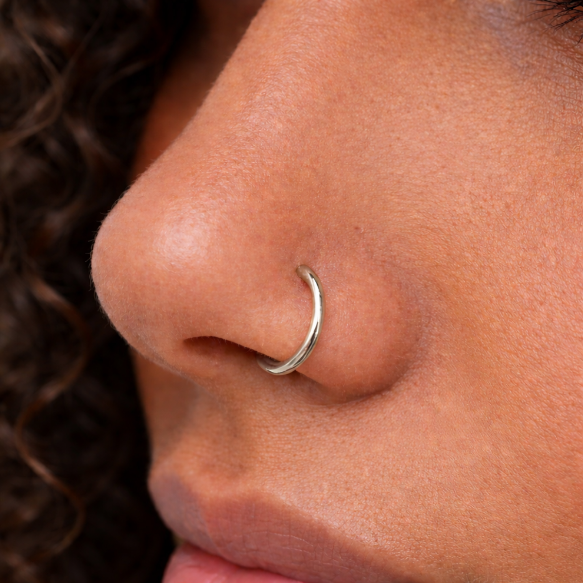 Titan-Nostril-Nasen-Stecker-Ring-Piercing-Open-Dot-1.3