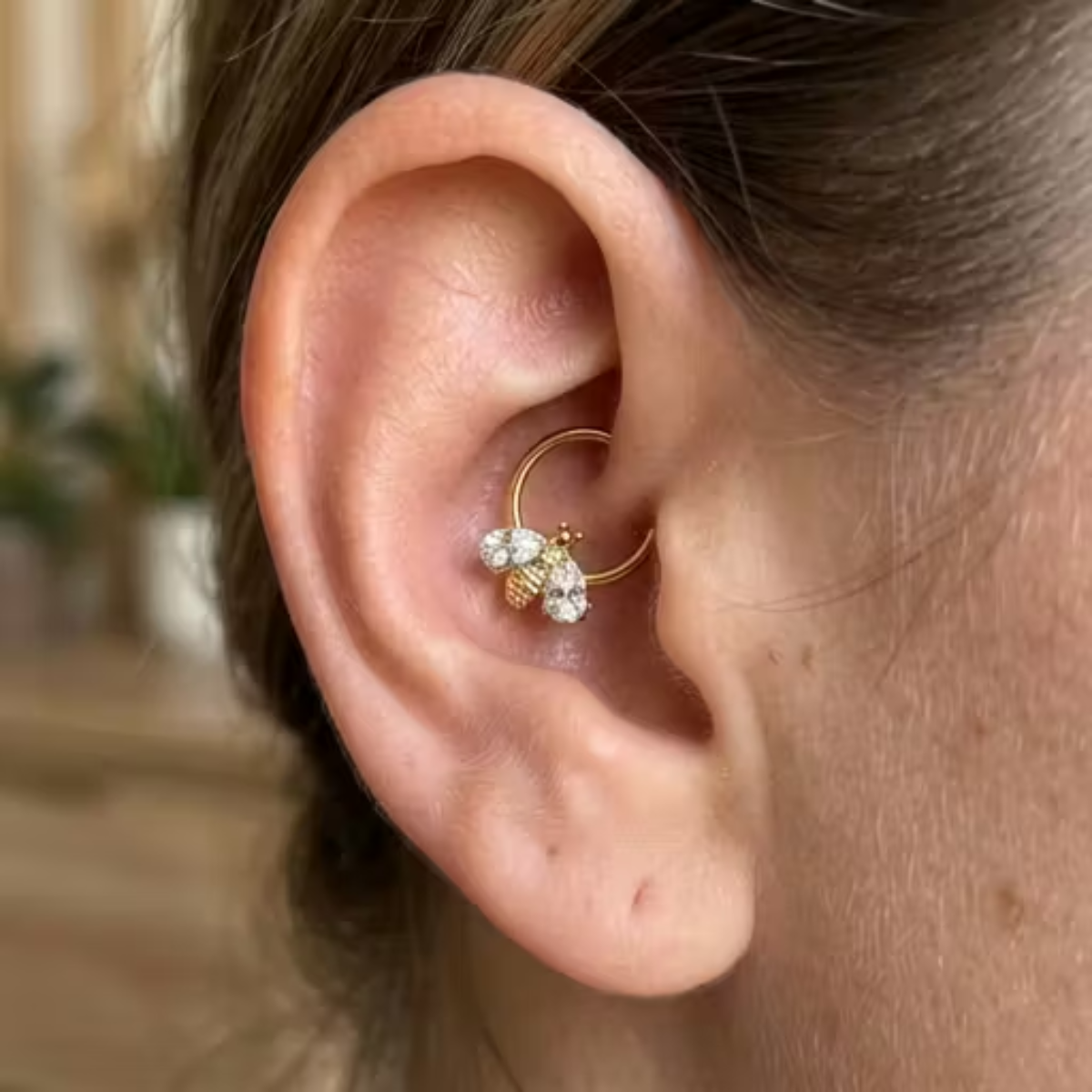 Titan-Segmentring-Clicker-Piercing-Biene-2.1