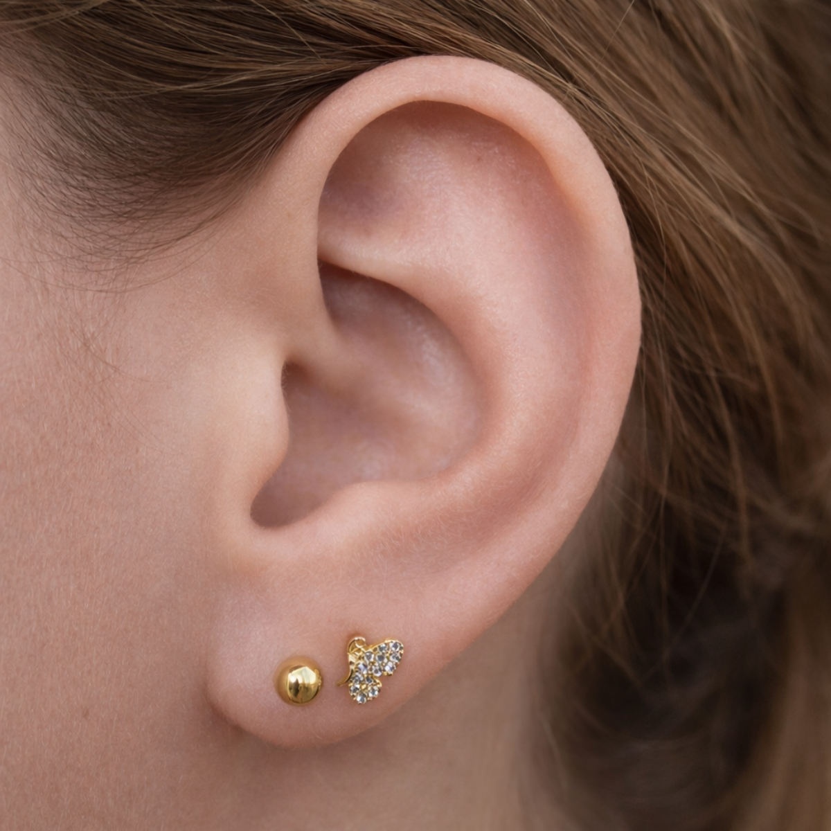 labret-Ohr-piercing-Nerina-1