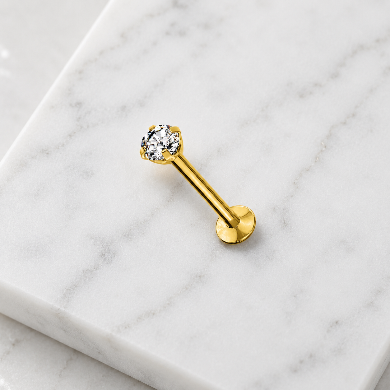 labret-Ohr-piercing-zirkonia-ausengewinde-Gold-Mamor